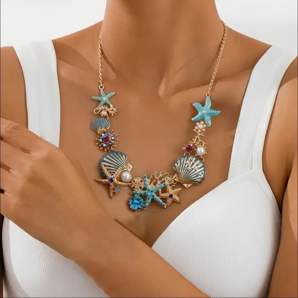 Starfish and Shell Necklace with Gold Chain - Picture 5 of 5